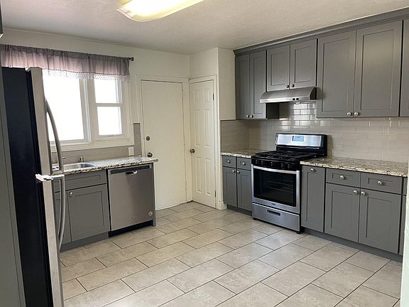 4th image of 688 1st Ave