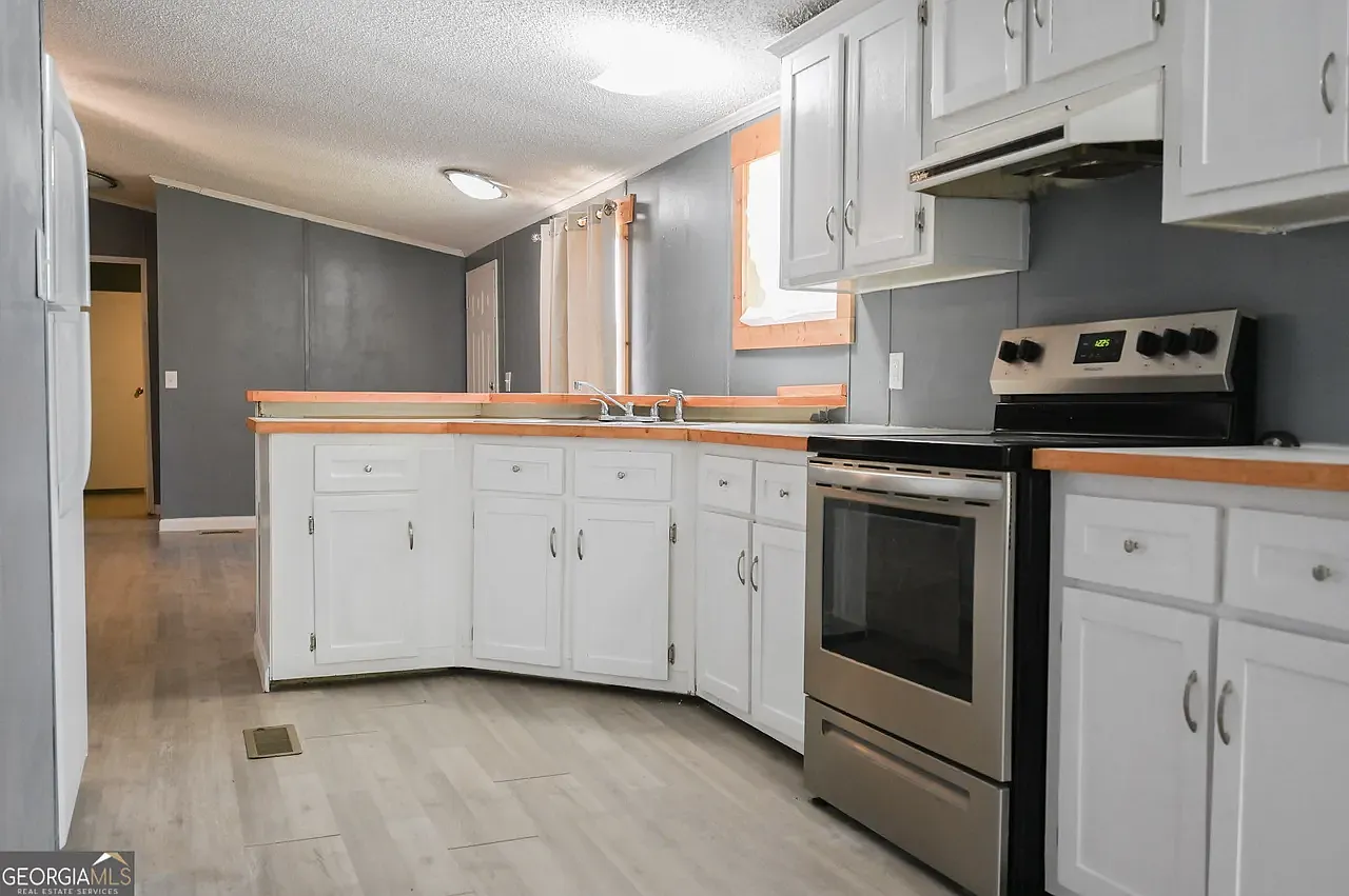 3 bed, 1272 sqft, $1,050 — Photo 4