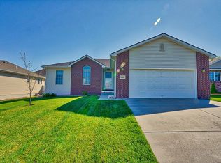 5620 N 18th St, Lincoln, NE 68521