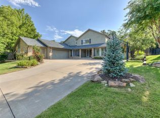 3208 Broken Bow Ct, Edmond, OK 73013