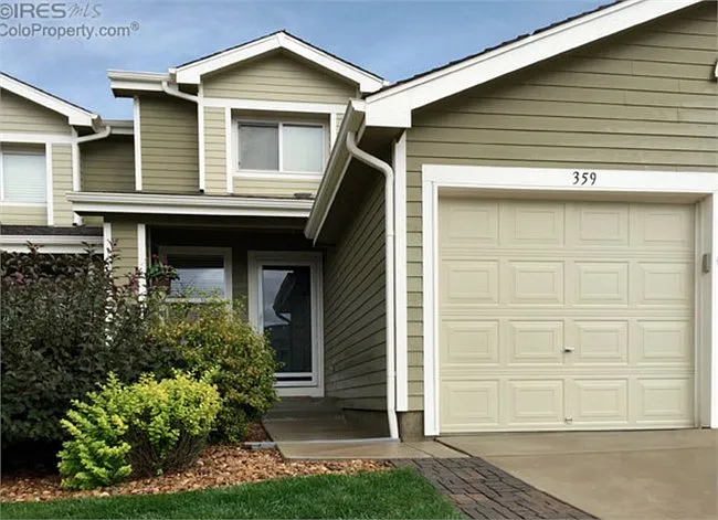 359 Montgomery Dr — Photo 1