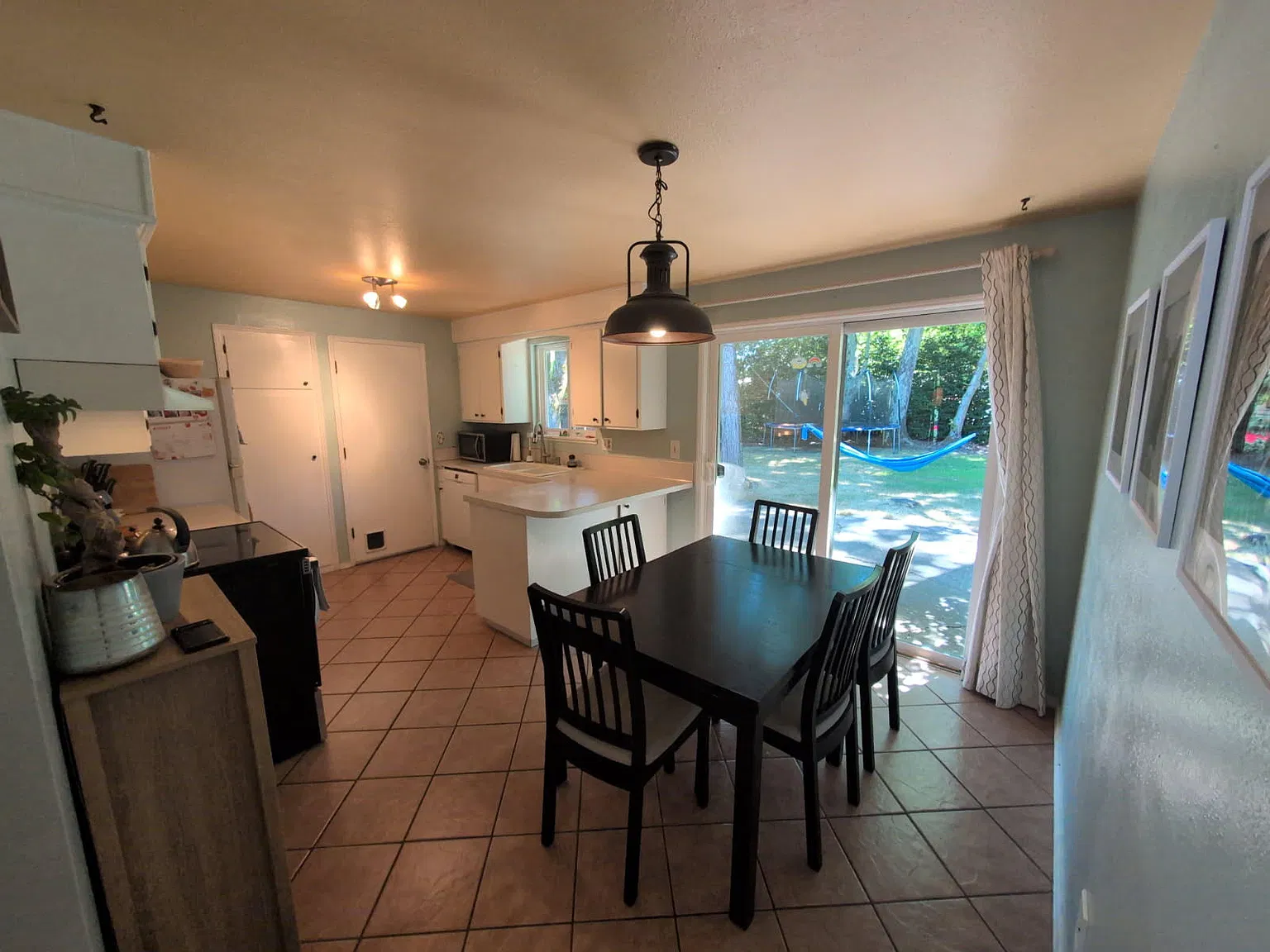 3315 NE Canterbury Cir — Photo 4