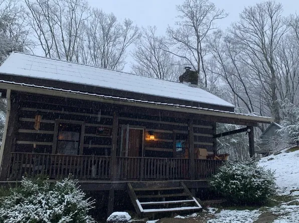 3535 Cove Mountain Rd, Sevierville, TN 37862