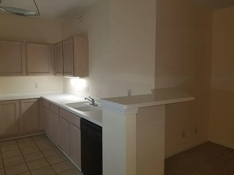 N113W16241 Sylvan Cir #204 — Photo 28