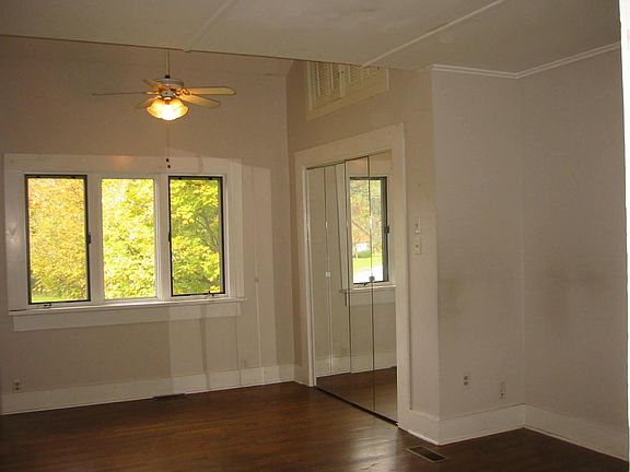 4th image of 28 Prospect St #1