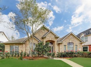 8326 Green Valley Dr, Sugar Land, TX 77479