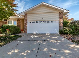 92 Rue De Paix Lake, Lake Saint Louis, MO 63367