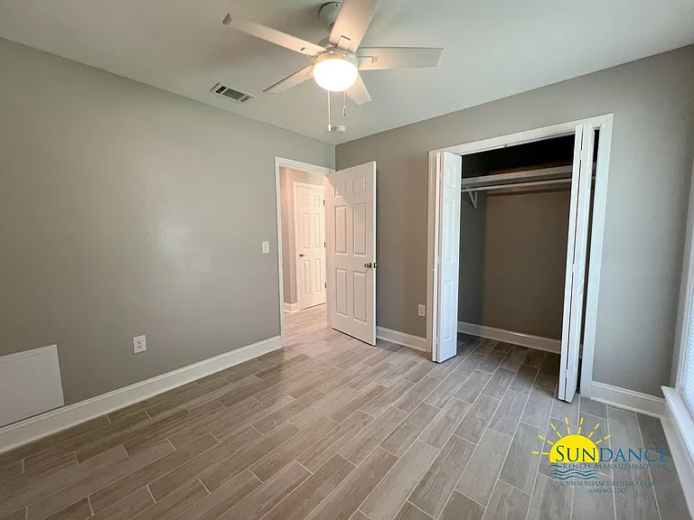 795 Bay St — Photo 12