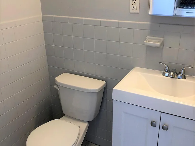 322 Somerville Ave #2R — Photo 5