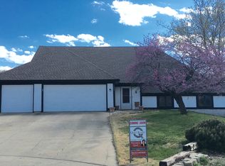 7858 Darnell St, Lenexa, KS 66216