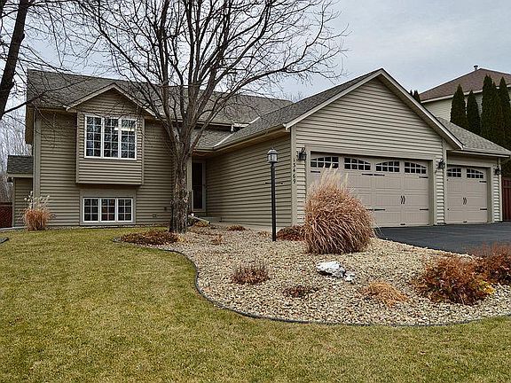 2nd image of 13469 Dalton Ln