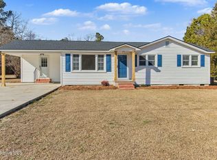 736 James Pait Rd, Bladenboro, NC 28320