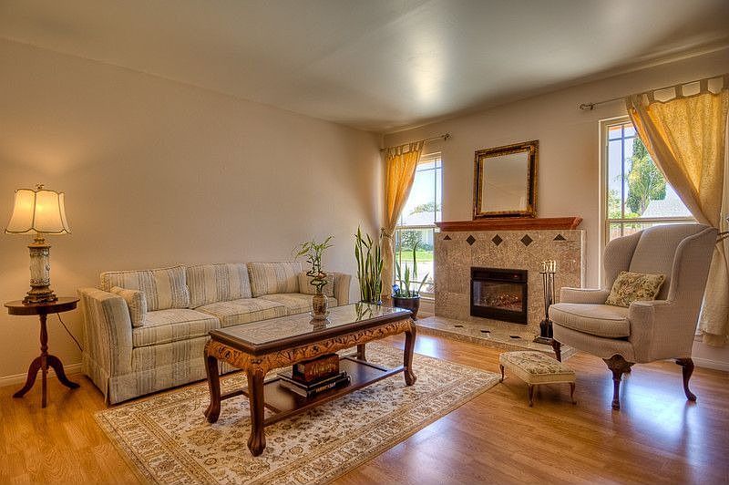 1st image of 660 American Oaks Ave