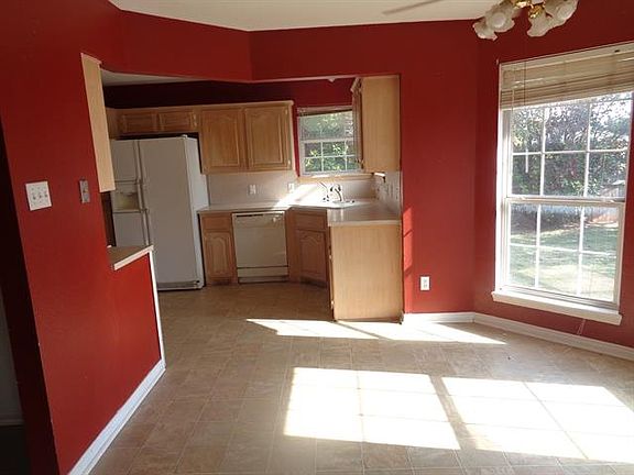 5th image of 7617 Thompson Pkwy