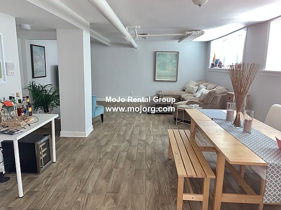 2nd image of 2457-2459 W Wilson Ave