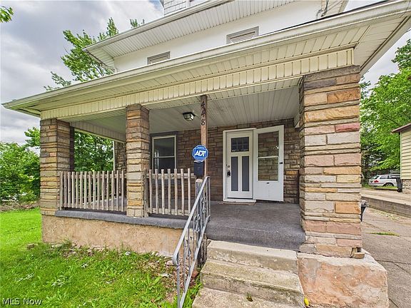 2nd image of 448 E Voris St