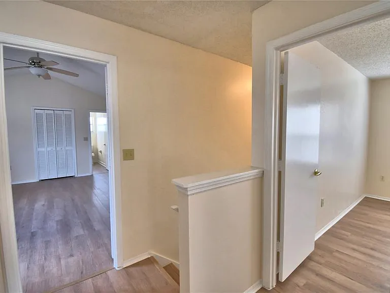 11701 Minto Ct — Photo 24