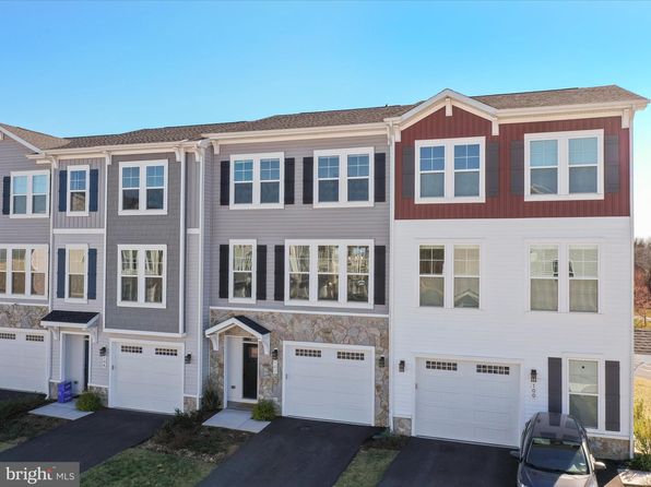 102 Phacelia Way, Lake Frederick, VA 22630