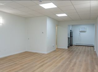 195 S Broadway #11, Saratoga Springs, NY 12866