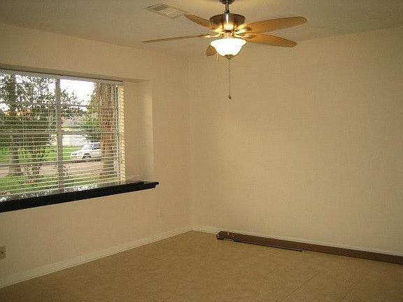 5th image of 8915 Troulon Dr