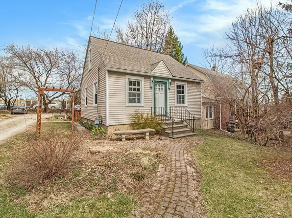 1705 Broadway St, Ann Arbor, MI 48105