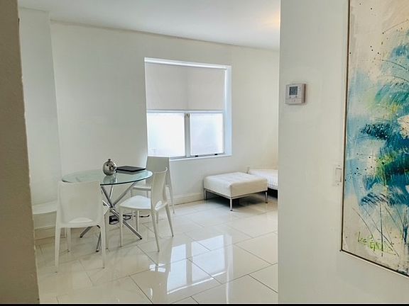 3rd image of 1502 Jefferson Ave #1