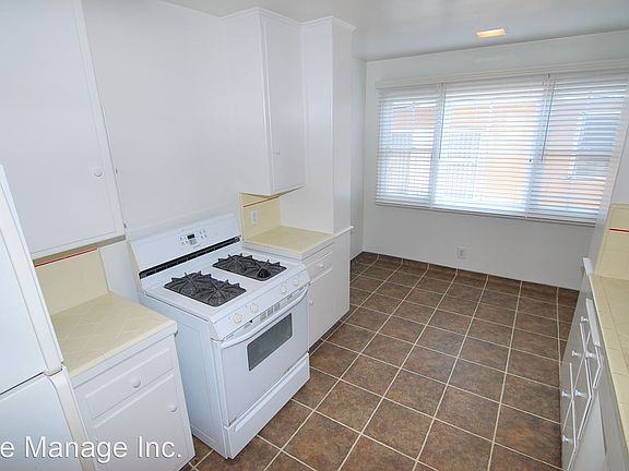 5th image of 3637 E Ocean Blvd APT 4