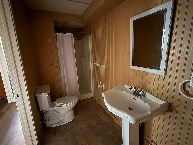 Downstairs full bath_08112026