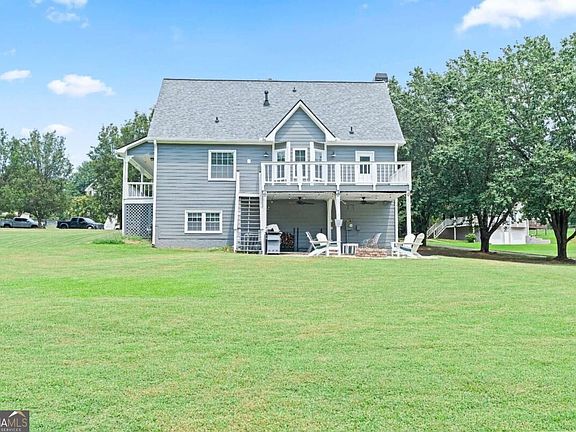 4th image of 66 Charlotte Pl