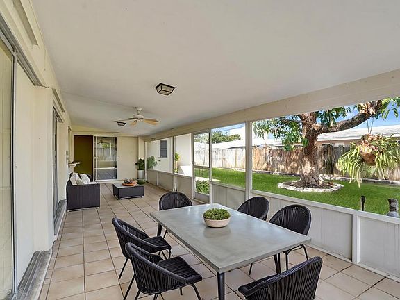 5th image of 5480 NE 22nd Avenue