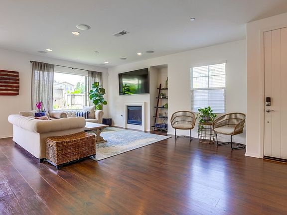 4th image of 1146 Savanna Ln