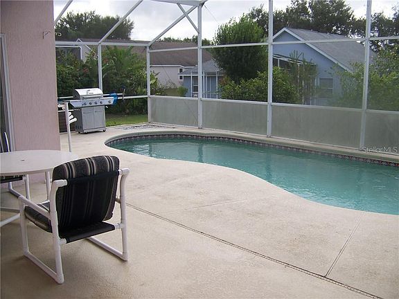 2nd image of 1939 Bermuda Pointe Dr