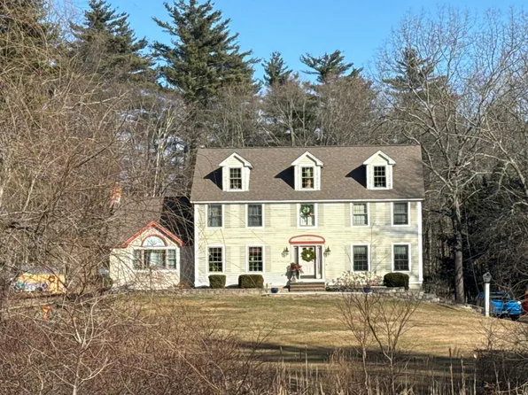 4 Lincoln Cir, Kingston, NH 03848