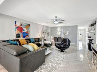 1930 NW 18th St APT 203, Delray Beach, FL 33445