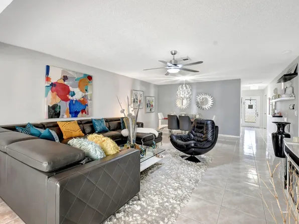 1930 NW 18th St APT 203, Delray Beach, FL 33445
