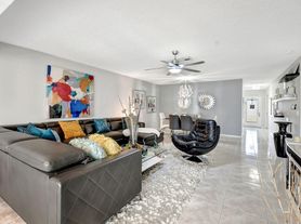 1930 NW 18th St, Delray Beach, FL