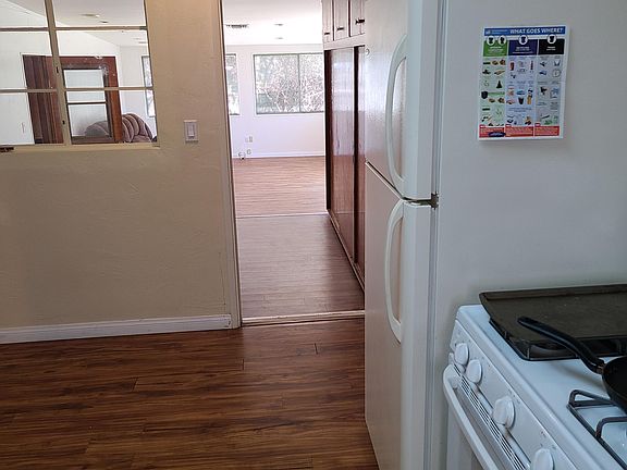 5th image of 4455 Jocelyn St