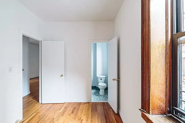 Rented by REAL New York | media 10