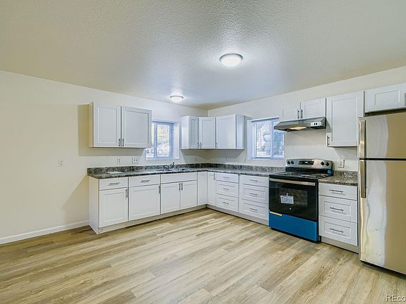 3rd image of 4337 N Cook Street