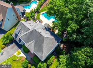 20984 Canal Crossing Ct, Sterling, VA