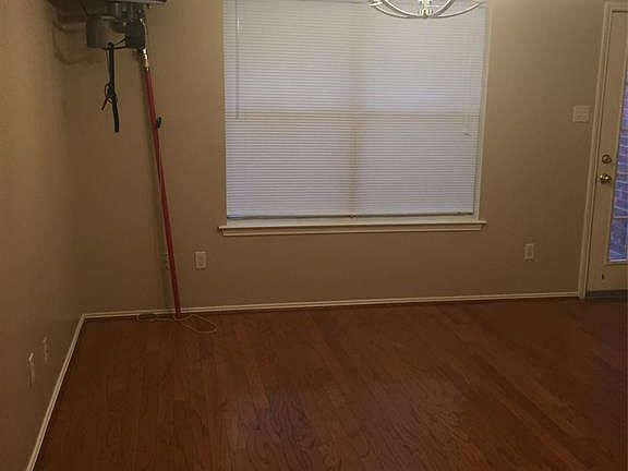 4th image of 1382 Daffodil Ln