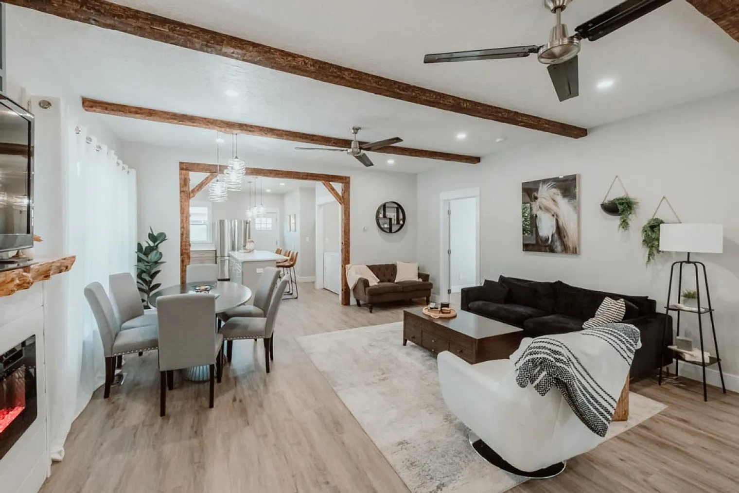 3 bed, 2.0 bath, 1194 sqft, $6,666 — Photo 3