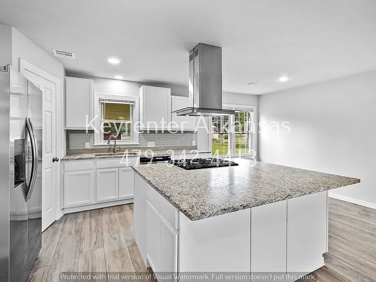 305 S Little Ave — Photo 10