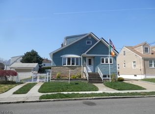 710 W Elm St, Linden, NJ 07036