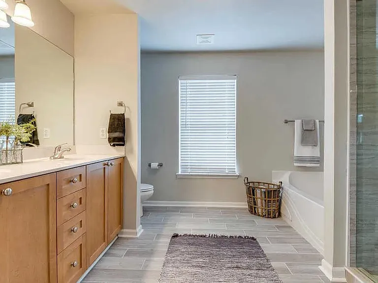 7528 Watervale Dr — Photo 18