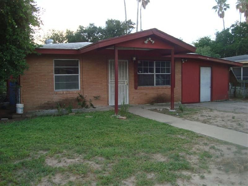 2nd image of 2521 Lindberg Ave