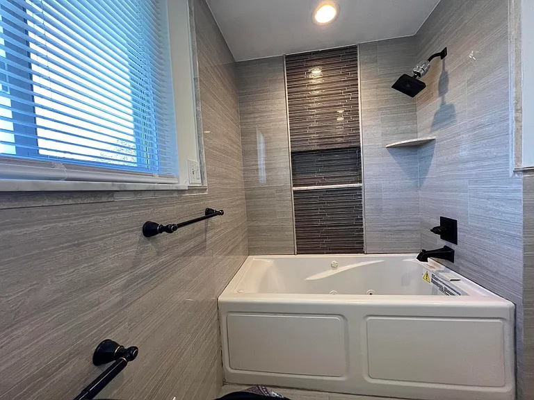 4033 Ramblewood Dr — Photo 44