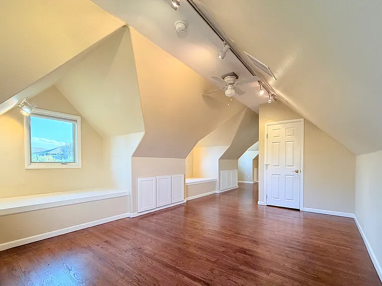 9810 Isabelle Rd — Photo 21