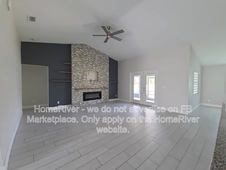 1242 SW Medina Ave — Photo 2