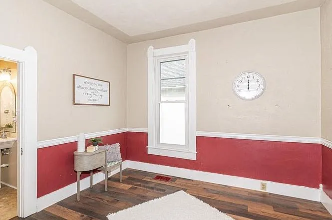 70 Washington Ave — Photo 12